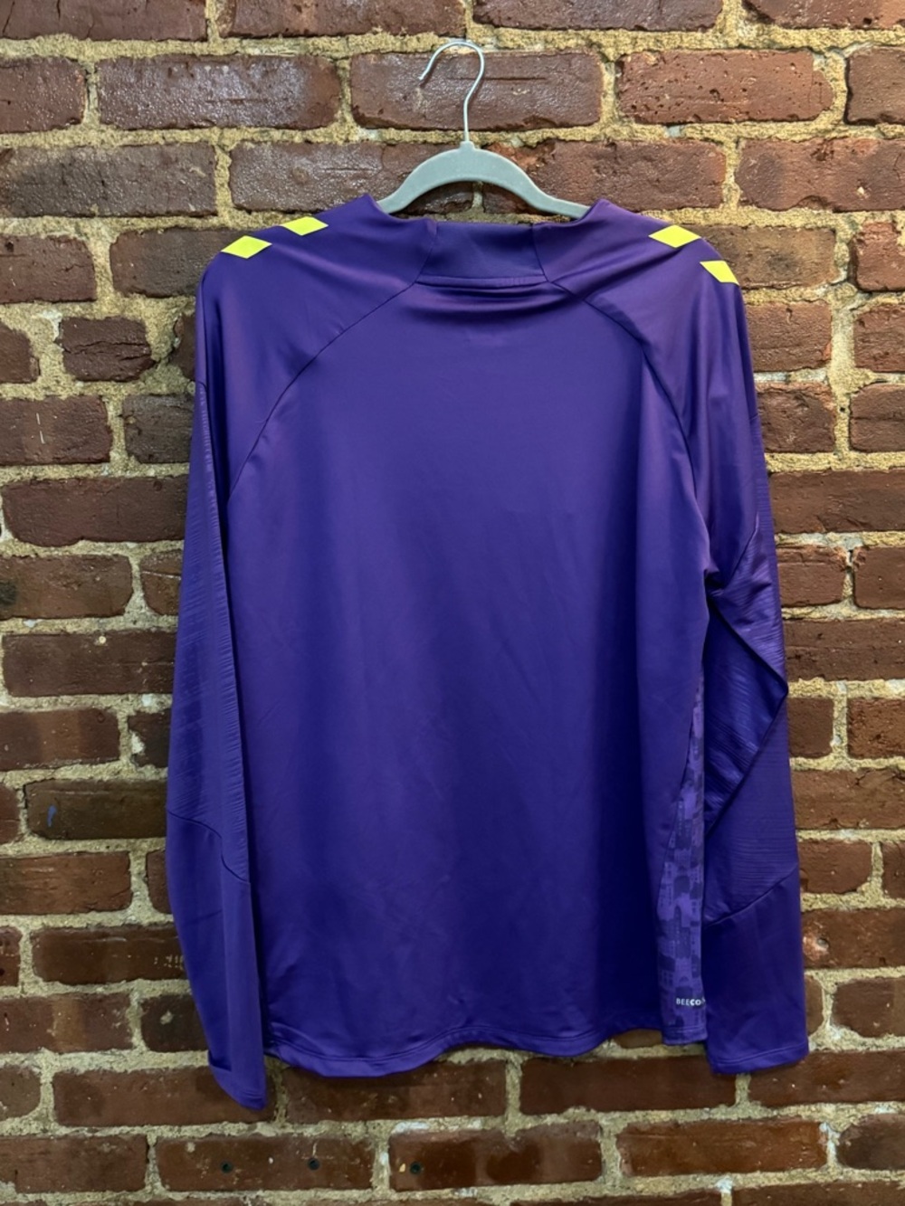 2024-25 Malaga Hummel Pre-Match Sweat Top (EU-XL) NWT - Picture 2 of 7